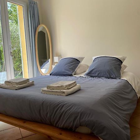 Les Marguerites Bed & Breakfast Вер Пон дю Гар Екстериор снимка