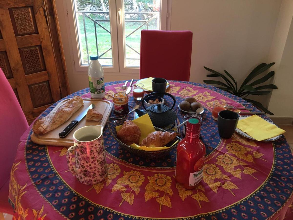 Les Marguerites Bed & Breakfast Вер Пон дю Гар Екстериор снимка