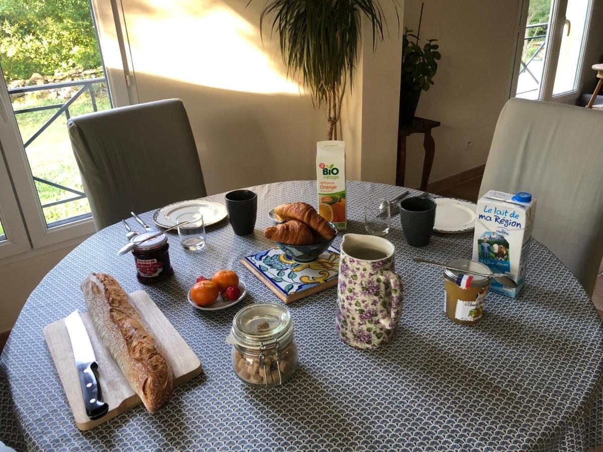 Les Marguerites Bed & Breakfast Вер Пон дю Гар Екстериор снимка